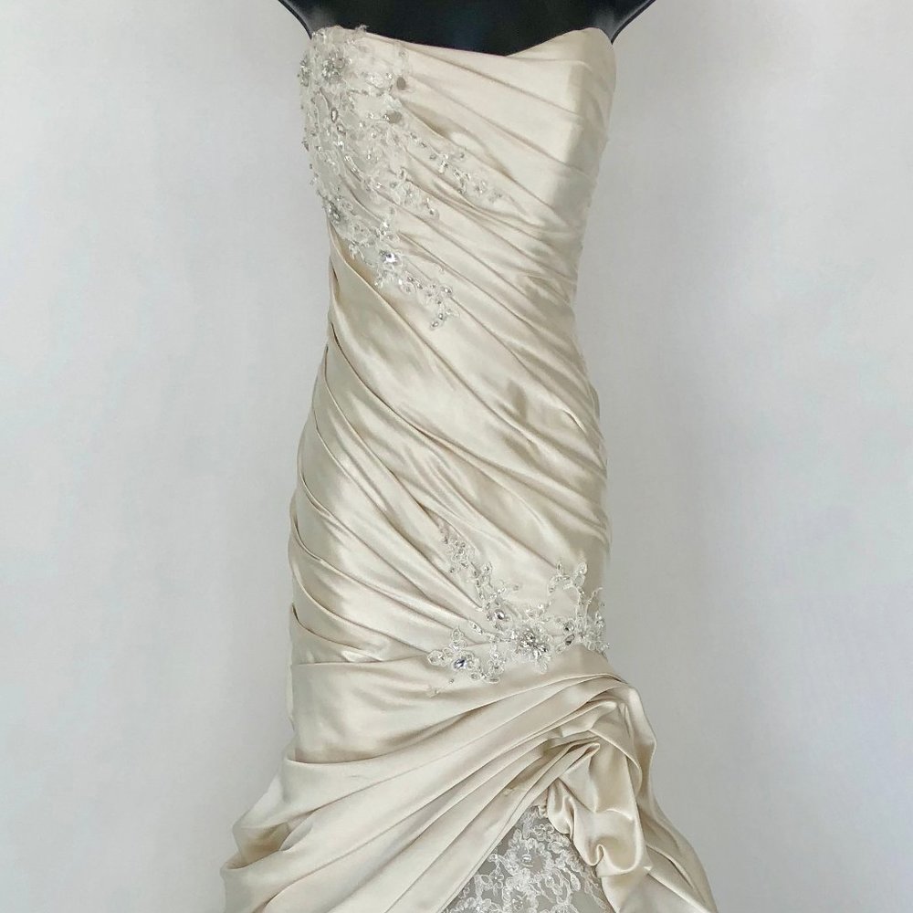 Sophia Tolli Y21242 Alabaster Ivory Satin Mermaid